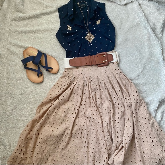 Banana Republic Tops - NWOT! Banana Republic- Tailored Fit- Navy & White Heart Collared Blouse- 2